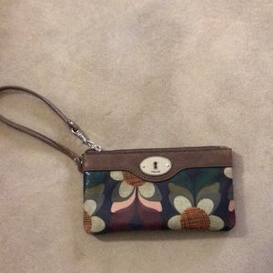Fossil wristlet
